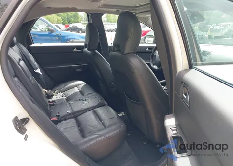 2011 Volvo S40 T5/T5 R-Design from USA, damaged, VIN YV1672MS2B2542425